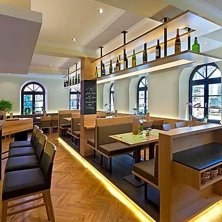 Отель Angerbraeu
