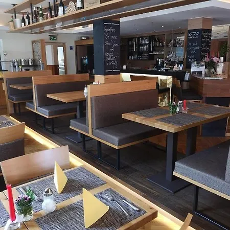 Hotel Angerbraeu 3*