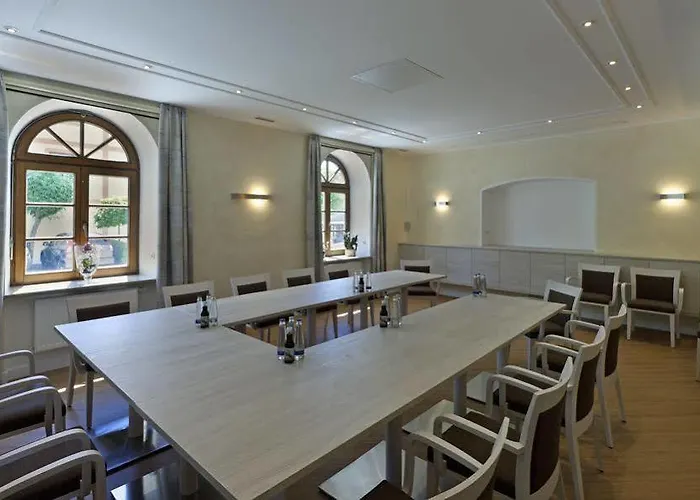 Angerbraeu Otel 3*